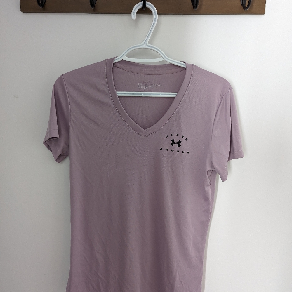 Under Armour t-shirt